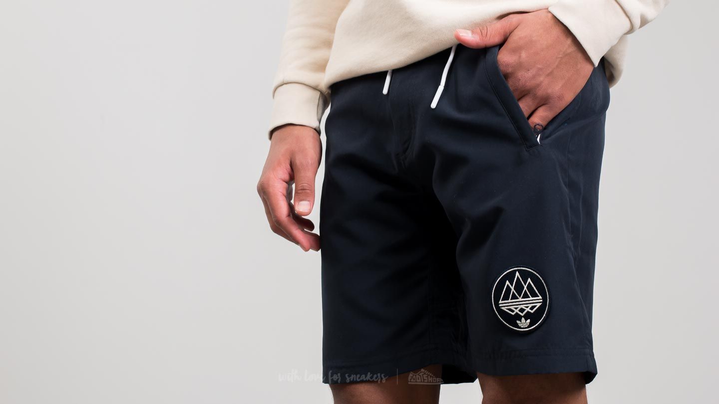 Adidas spezial shop intack shorts