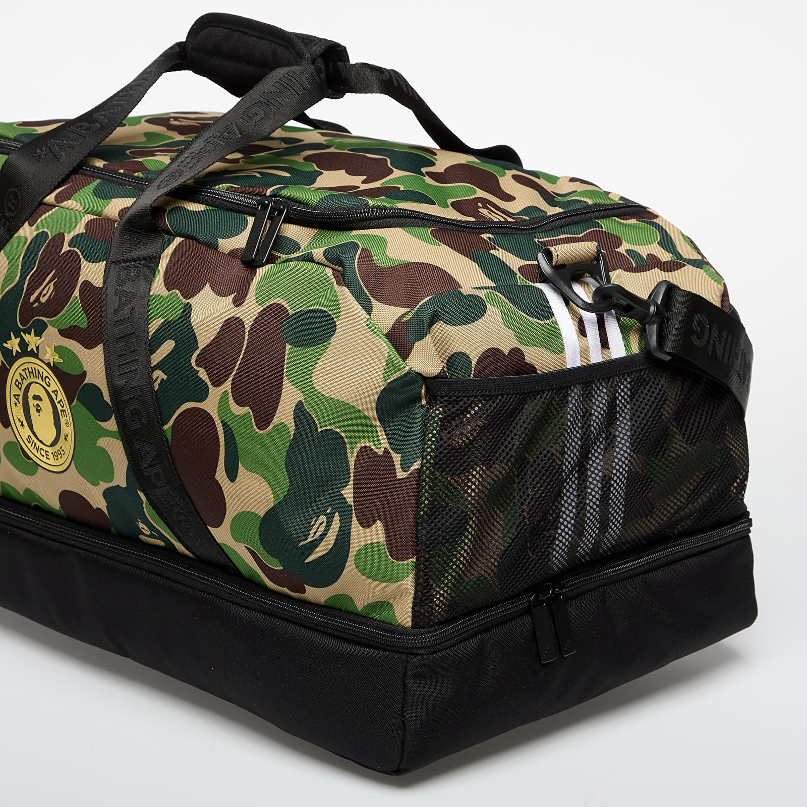  Men's accessories adidas x BAPE Duffle Bag Crew Green