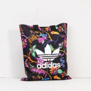 Umhangetaschen adidas Shopper Black Footshop