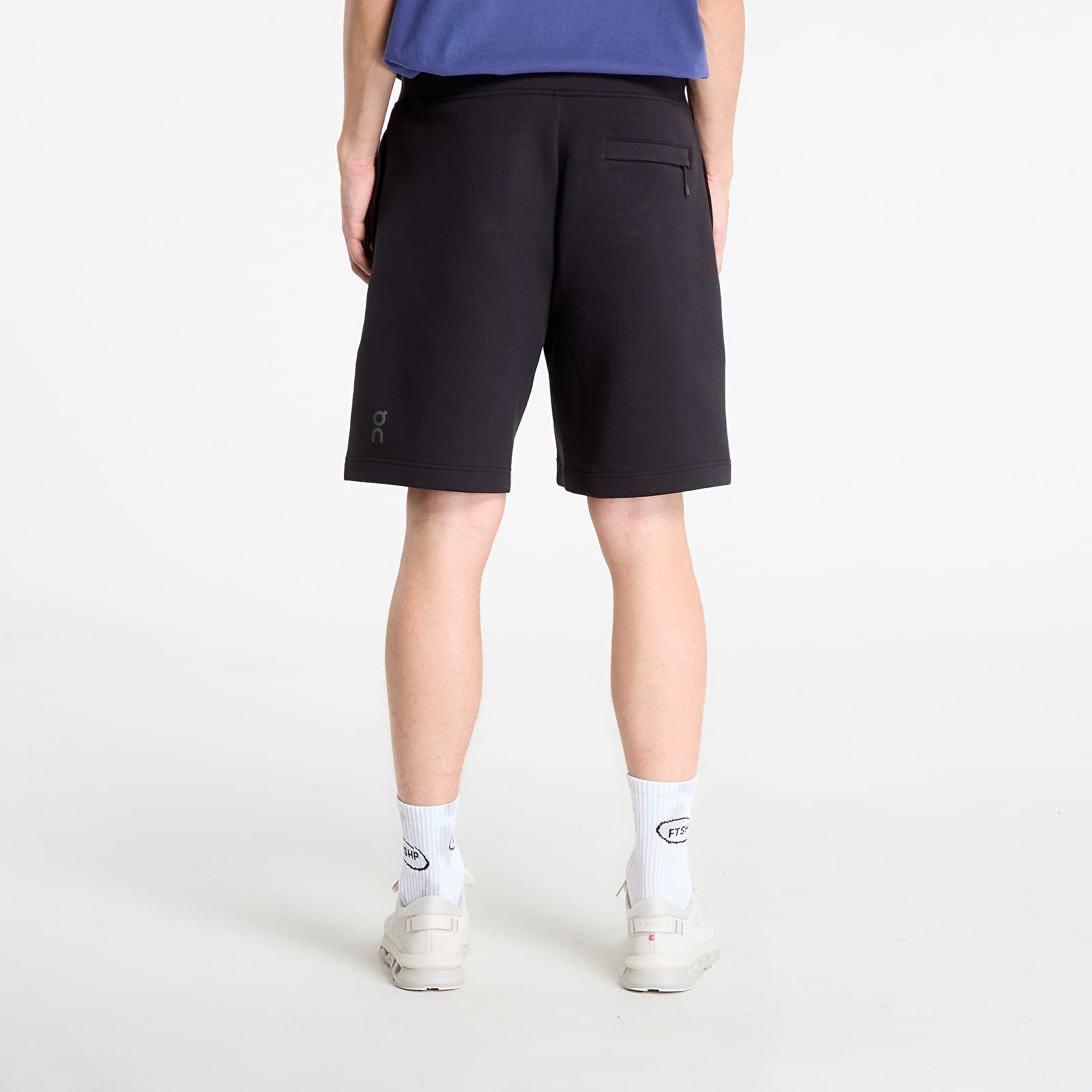 Rövidnadrágok On Focus Tech Shorts Black
