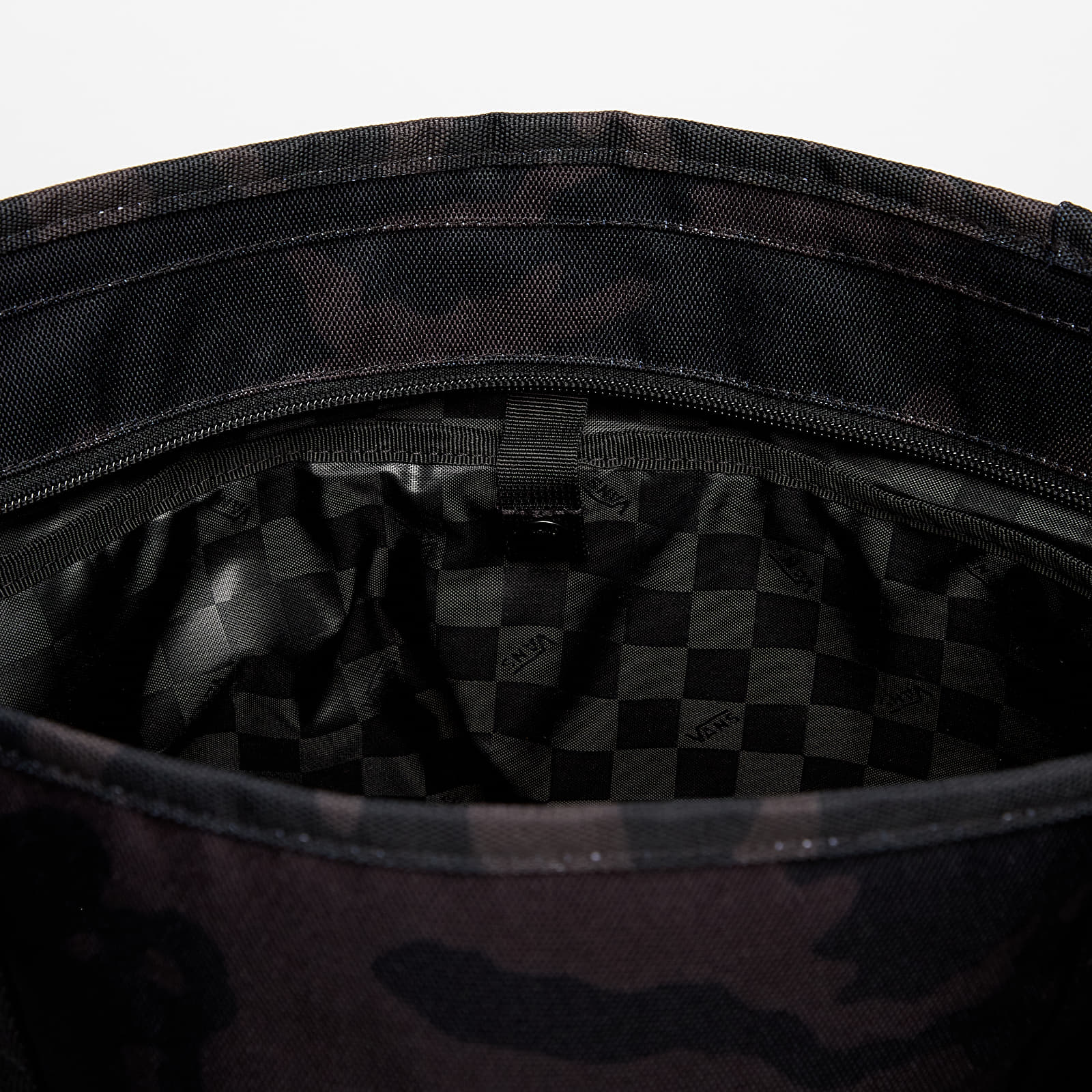 Men's Shoulder Bags Vans Pergs DX Tote Black Camo