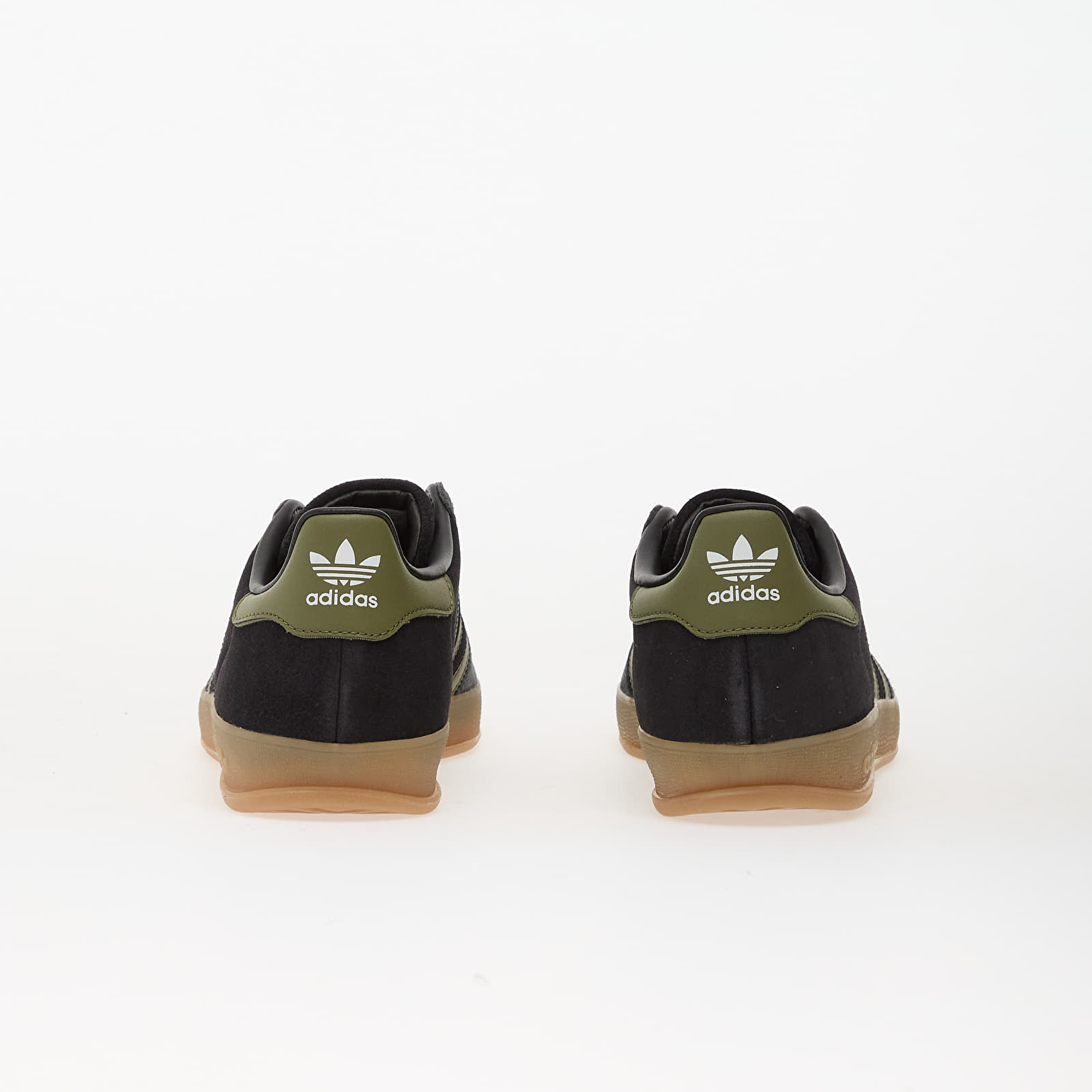 Skor för män adidas Gazelle Indoor Core Black/ Focus Olive/ Carbon