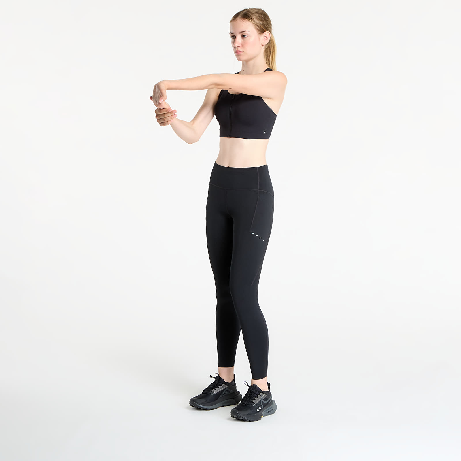 Leggings Nike Swift Women's High-Waisted 7/8 Running Leggings with Pockets Black/ Reflective Silver