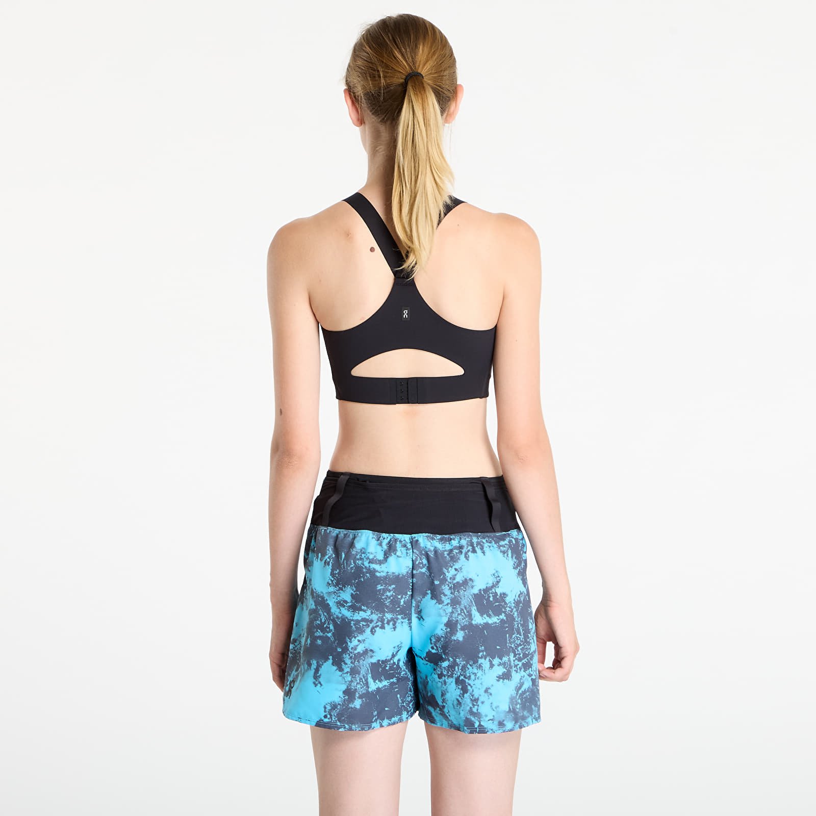Krūšturi On Endurance Bra Zip Black