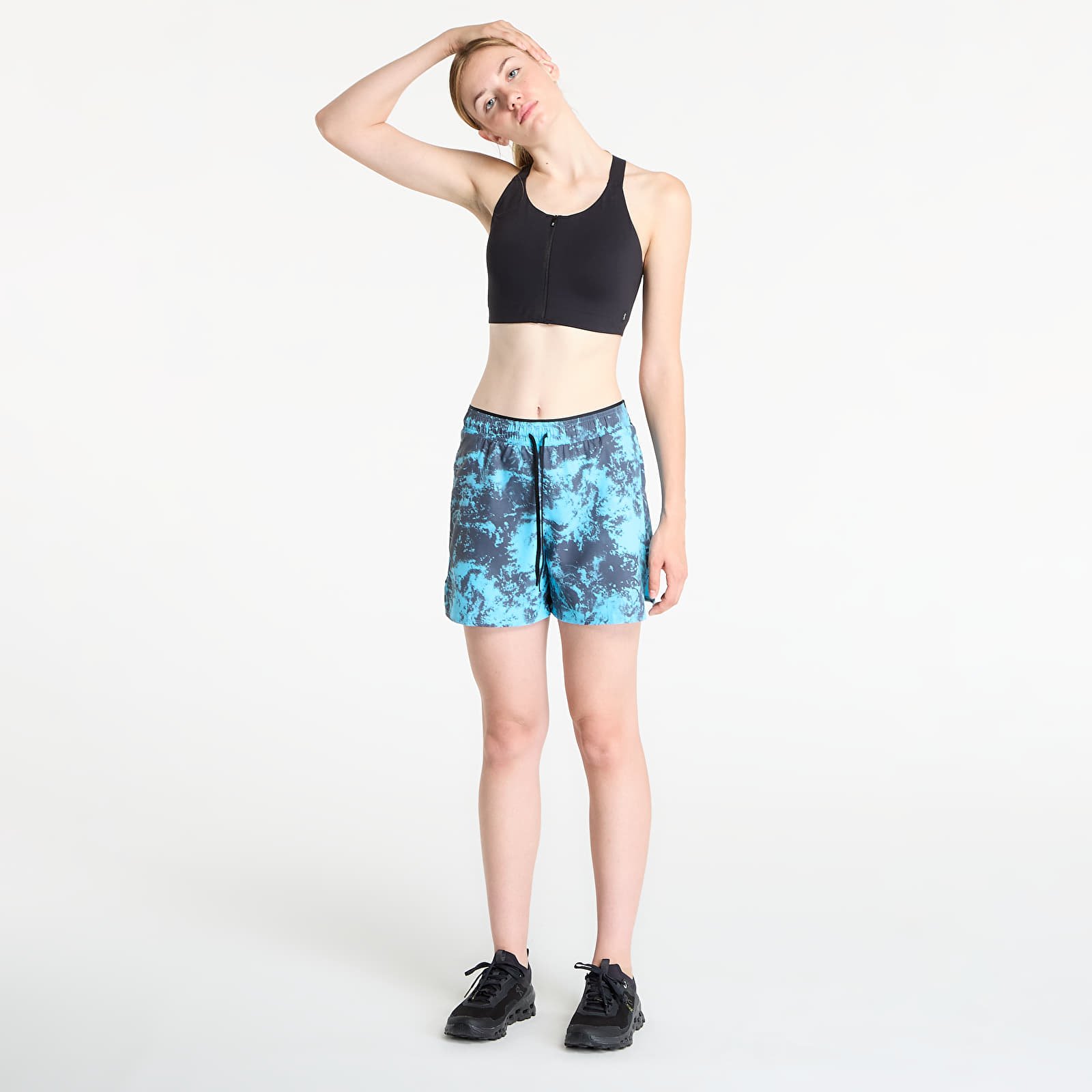 Krūšturi On Endurance Bra Zip Black