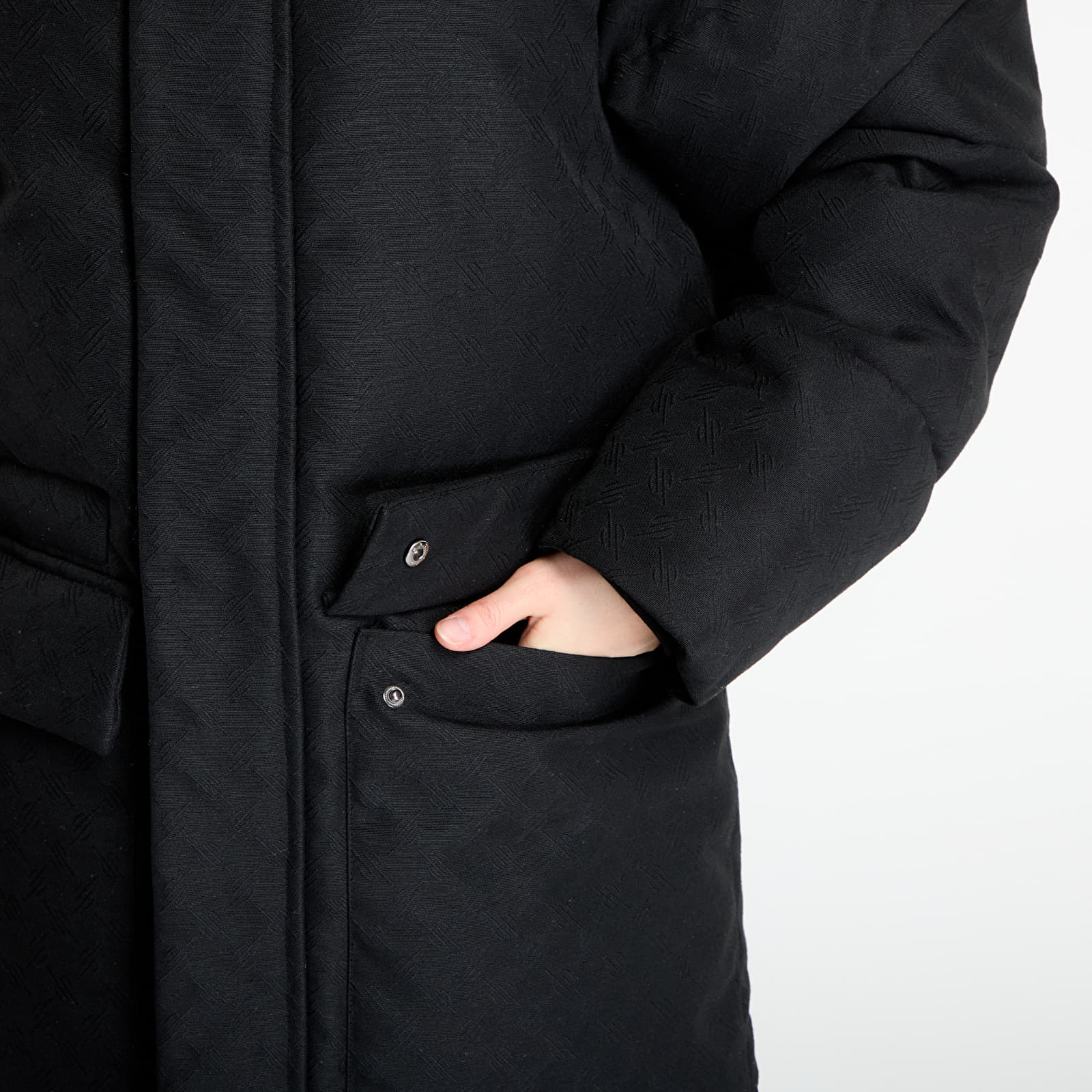 Jacken für Frauen Daily Paper Oba Monogram Puffer Black