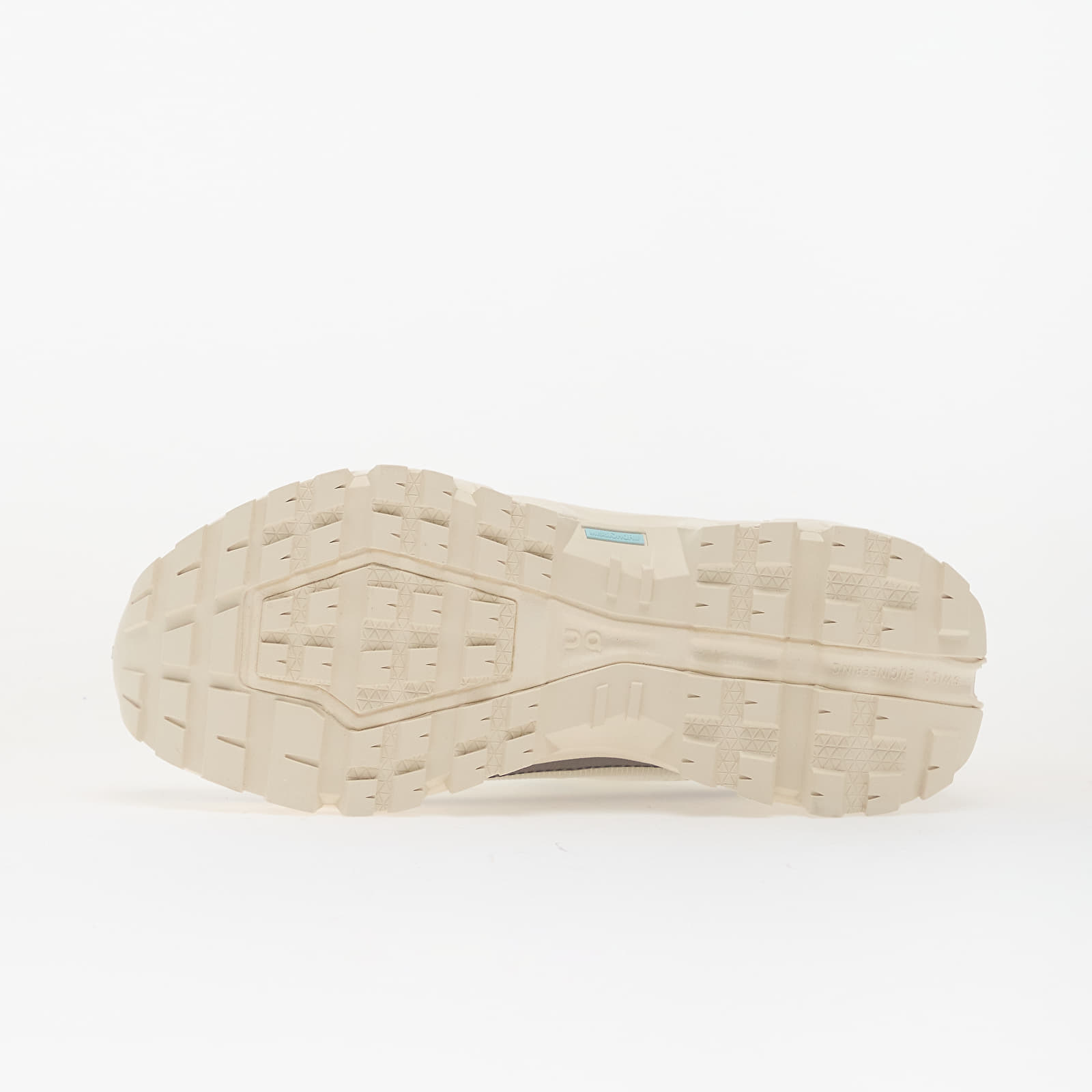 Női cipők On W Cloudrock Low Wp Ivory/ Ivory