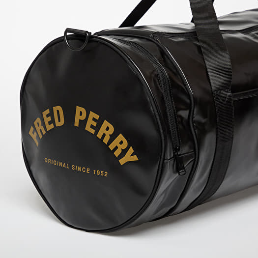 Duffle bag FRED PERRY Tonal Large Barrel Bag Black/ Gold (L9255