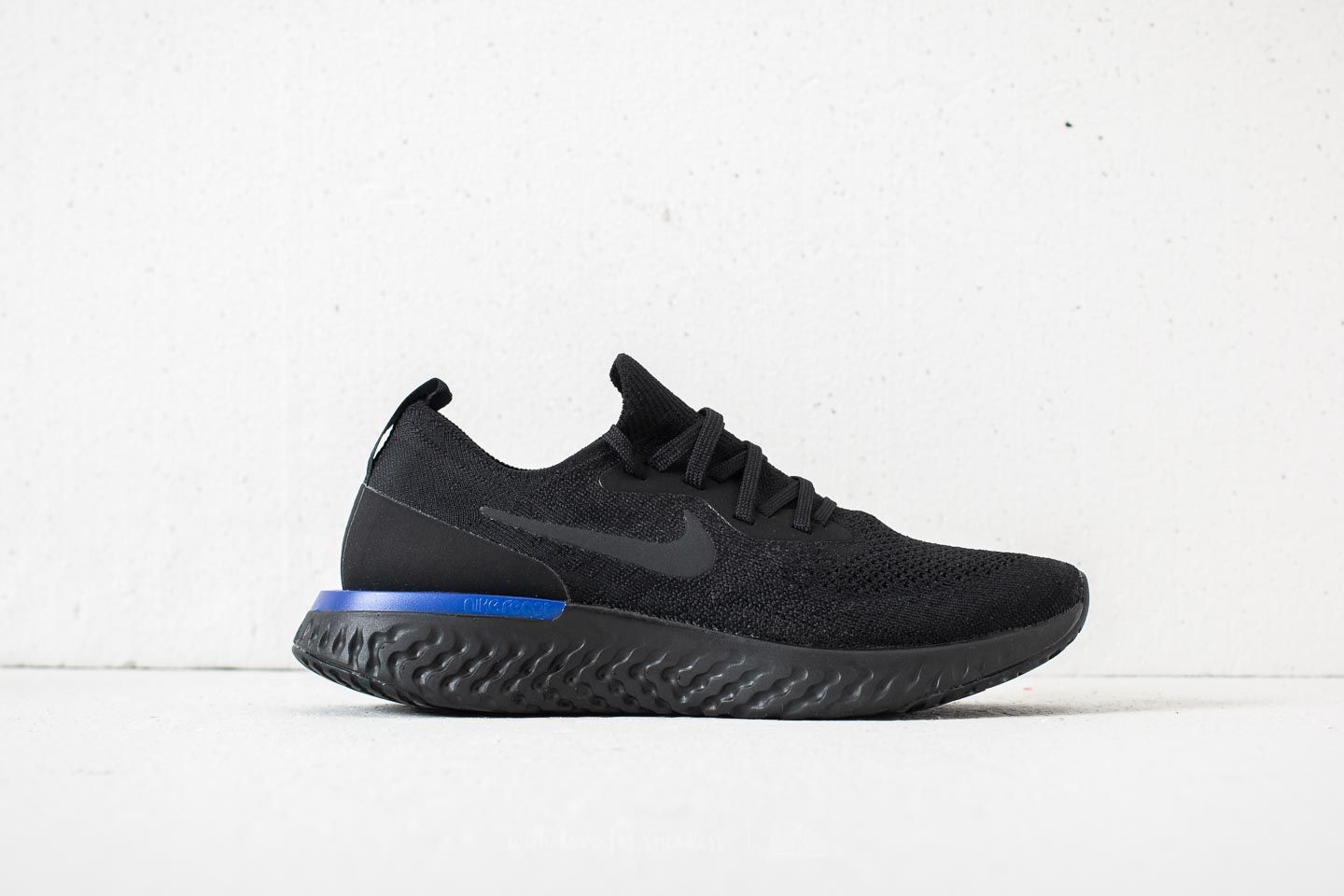 Nike epic react flyknit black best sale running shoes