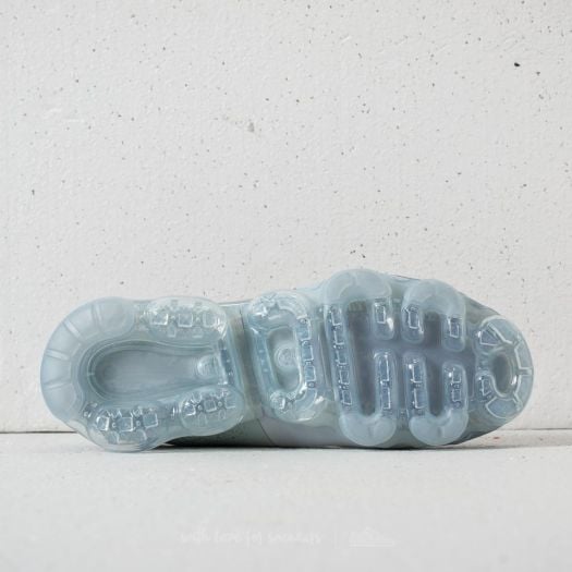 Women s shoes Nike Air Vapormax WMNS Wolf Grey Metallic Silver Footshop