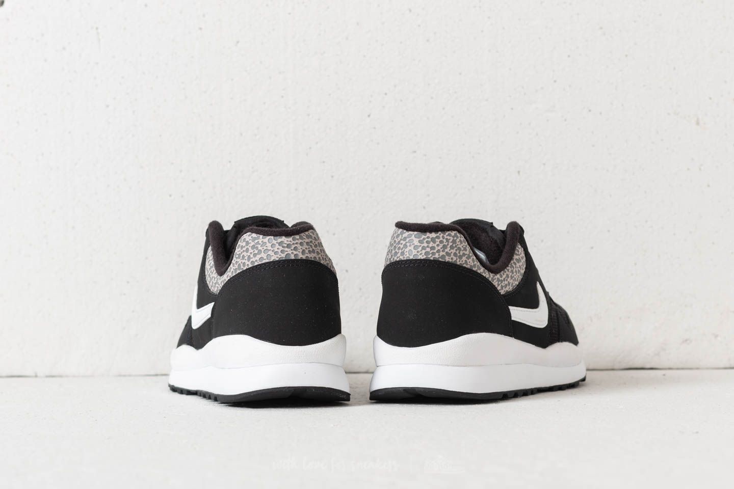 Men s shoes Nike Air Safari Black White Black Footshop