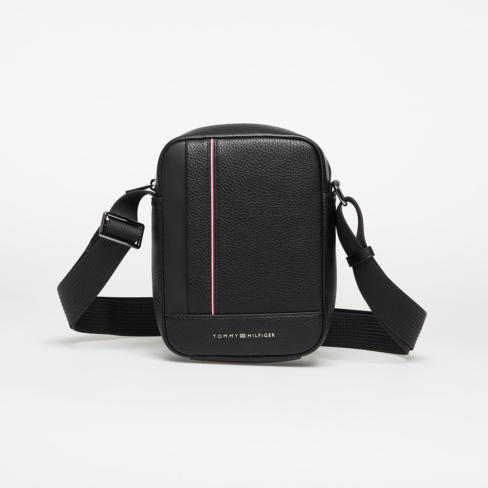 Чанта Tommy Hilfiger Central Mini Reporter Black Universal