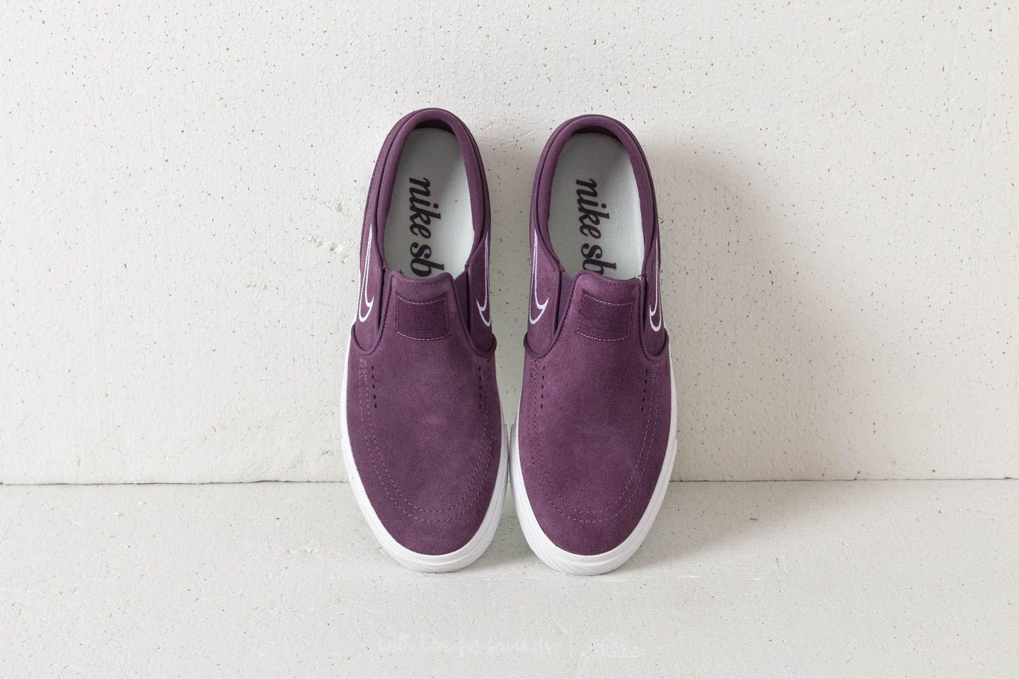 Janoski slip hotsell on purple