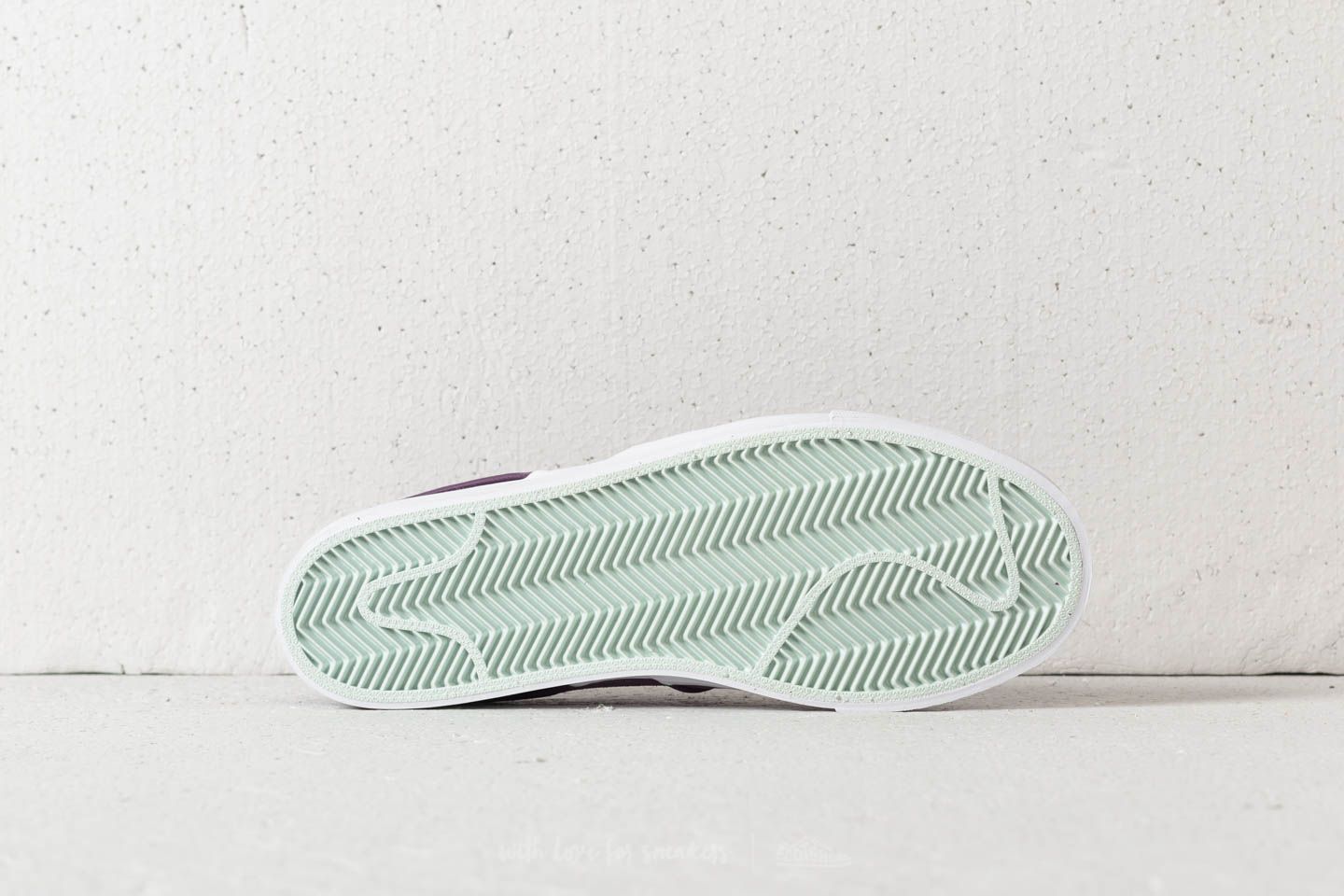 Janoski slip on sale on purple