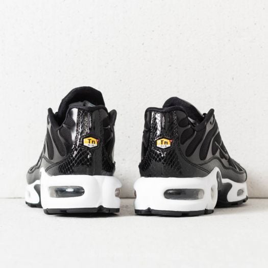 Women s shoes Nike Wmns Air Max Plus SE Black Dark Grey Footshop