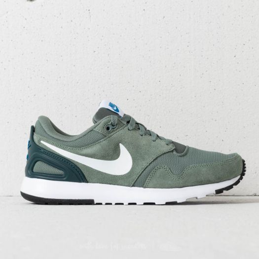 Nike air vibenna green clearance