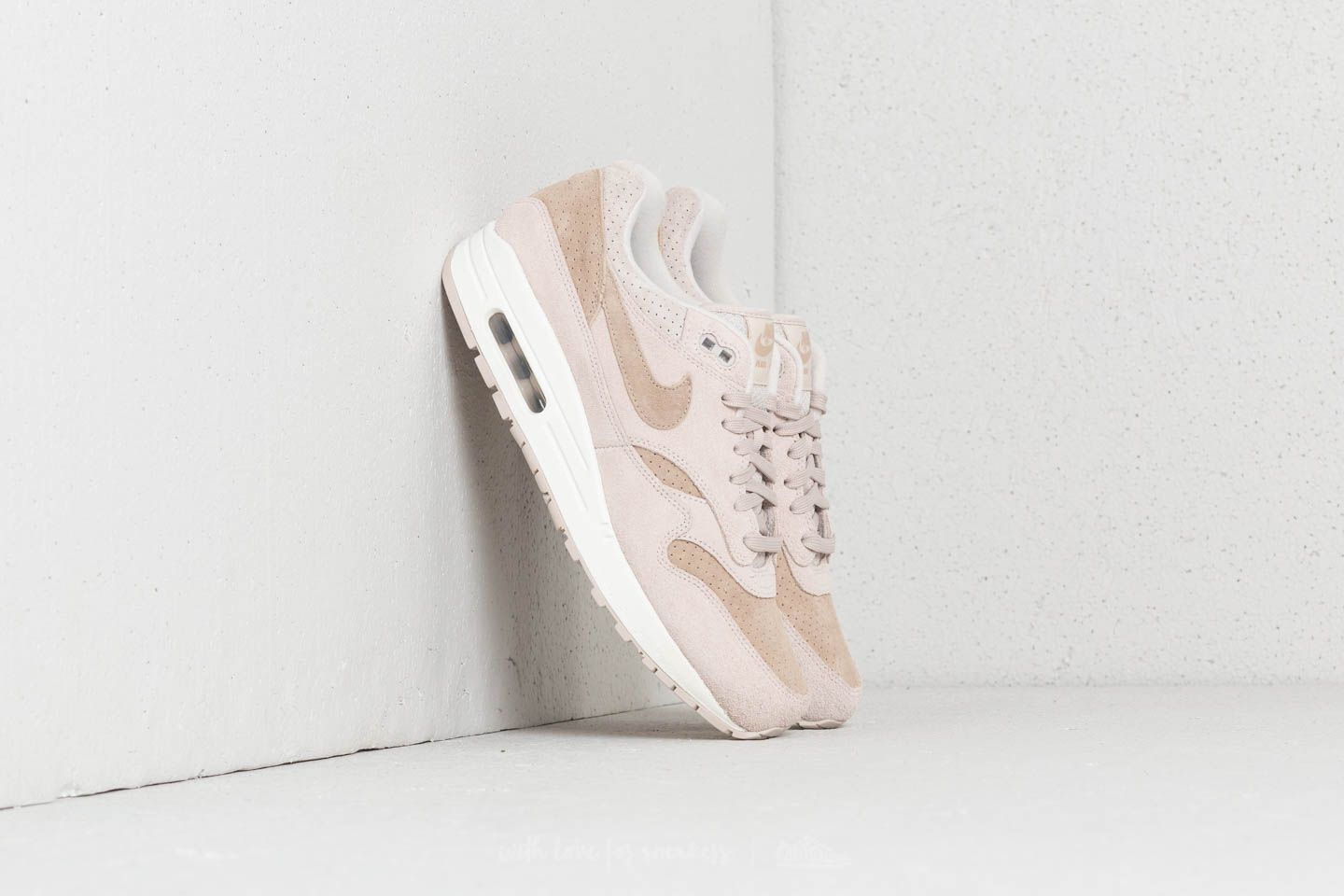Nike air max 1 premium desert sand shop