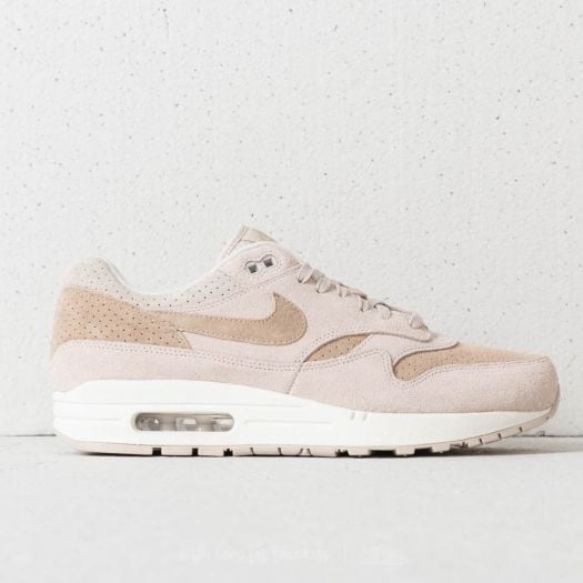 Nike Air Max 1 Premium