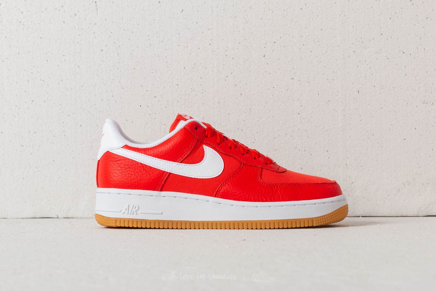 Damesko Nike Air Force 1 ´07 Premium WMNS Habanero Red/ White