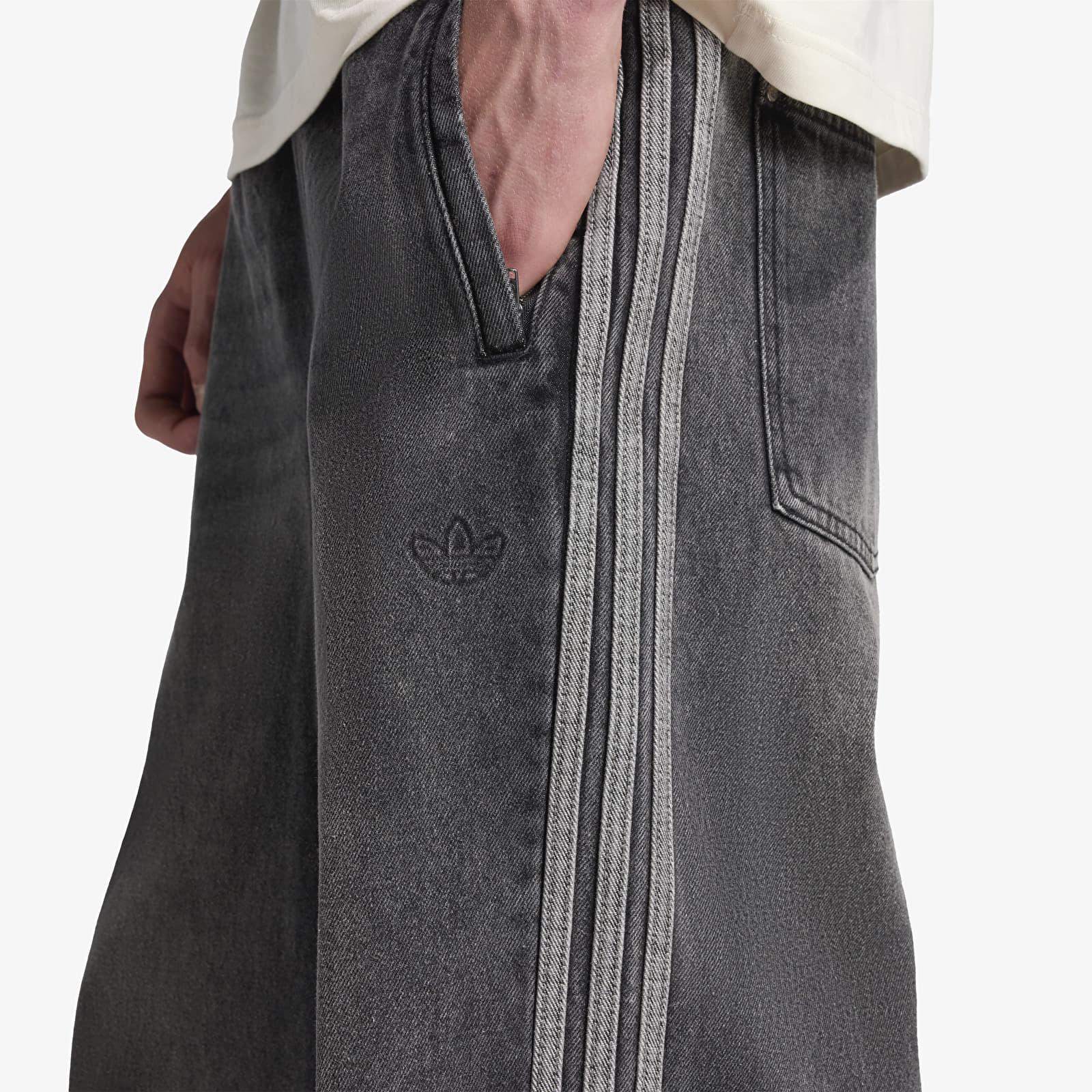 Ανδρικά παντελόνια adidas ADILENIUM SEASON 4 TEAMGEIST DENIM JOGGER Black