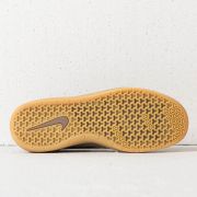 Sb nyjah free gum  and  dark brown skate shoes cheap