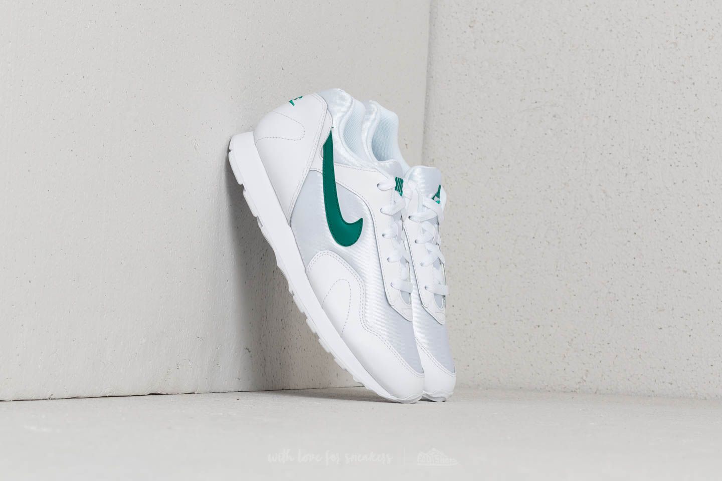 nike sportswear outburst