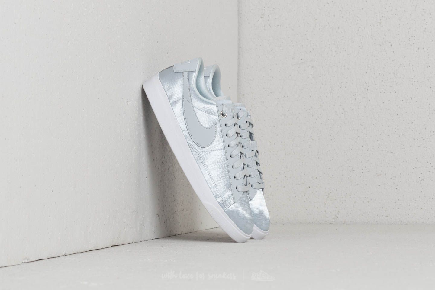 Women s shoes Nike Blazer Low SE W Pure Platinum Pure Platinum