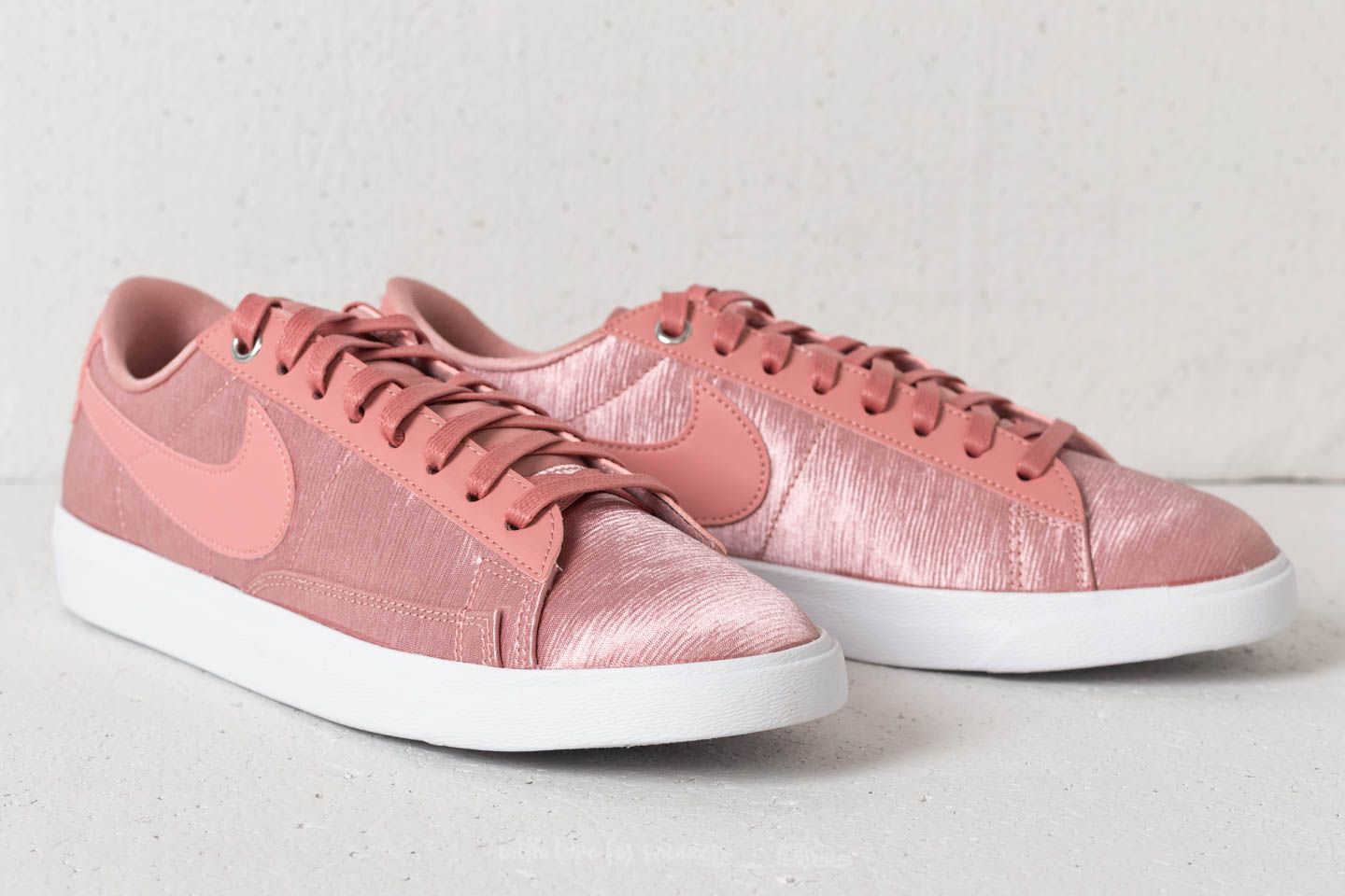Nike w blazer low se lx 2025