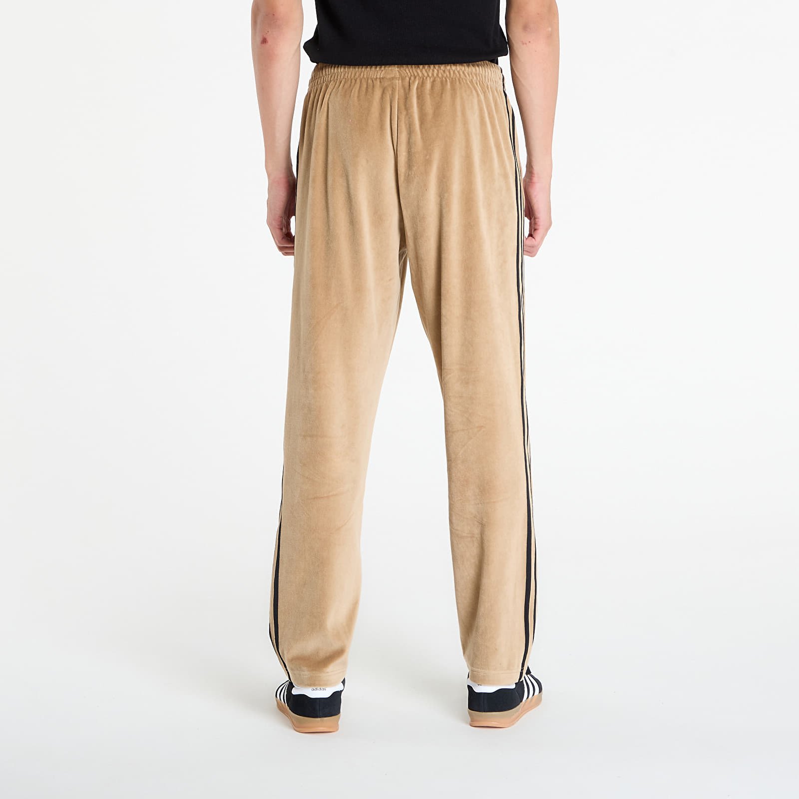 Melegítő adidas SST Adicolor Velour Track Pants Cardboard