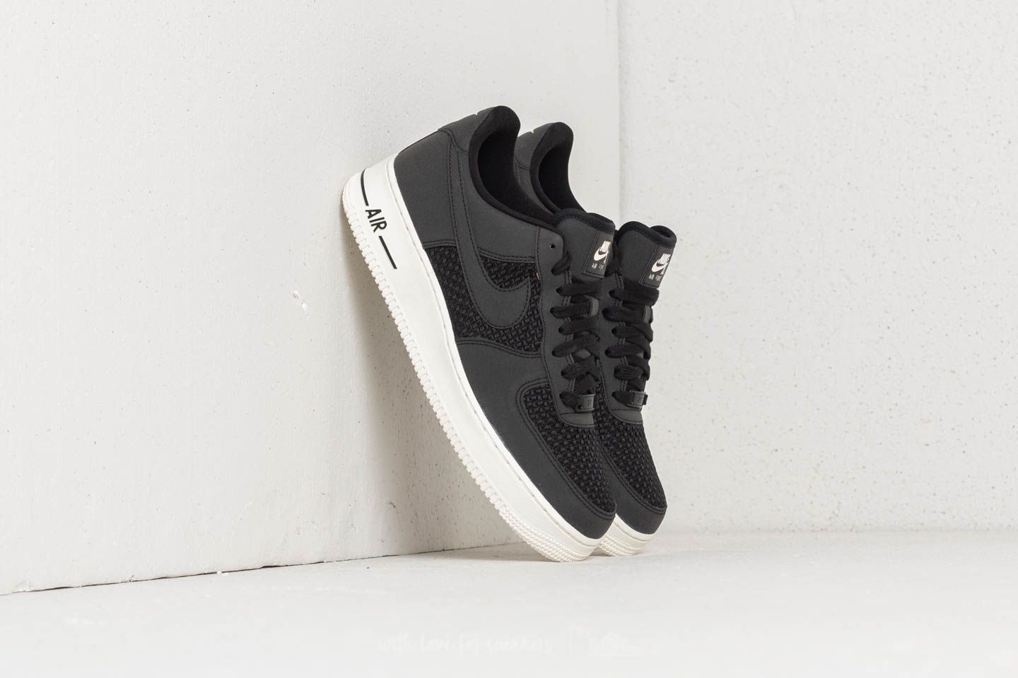 Férfi cipők Nike Air Force 1 Low Black/ Black-Sail