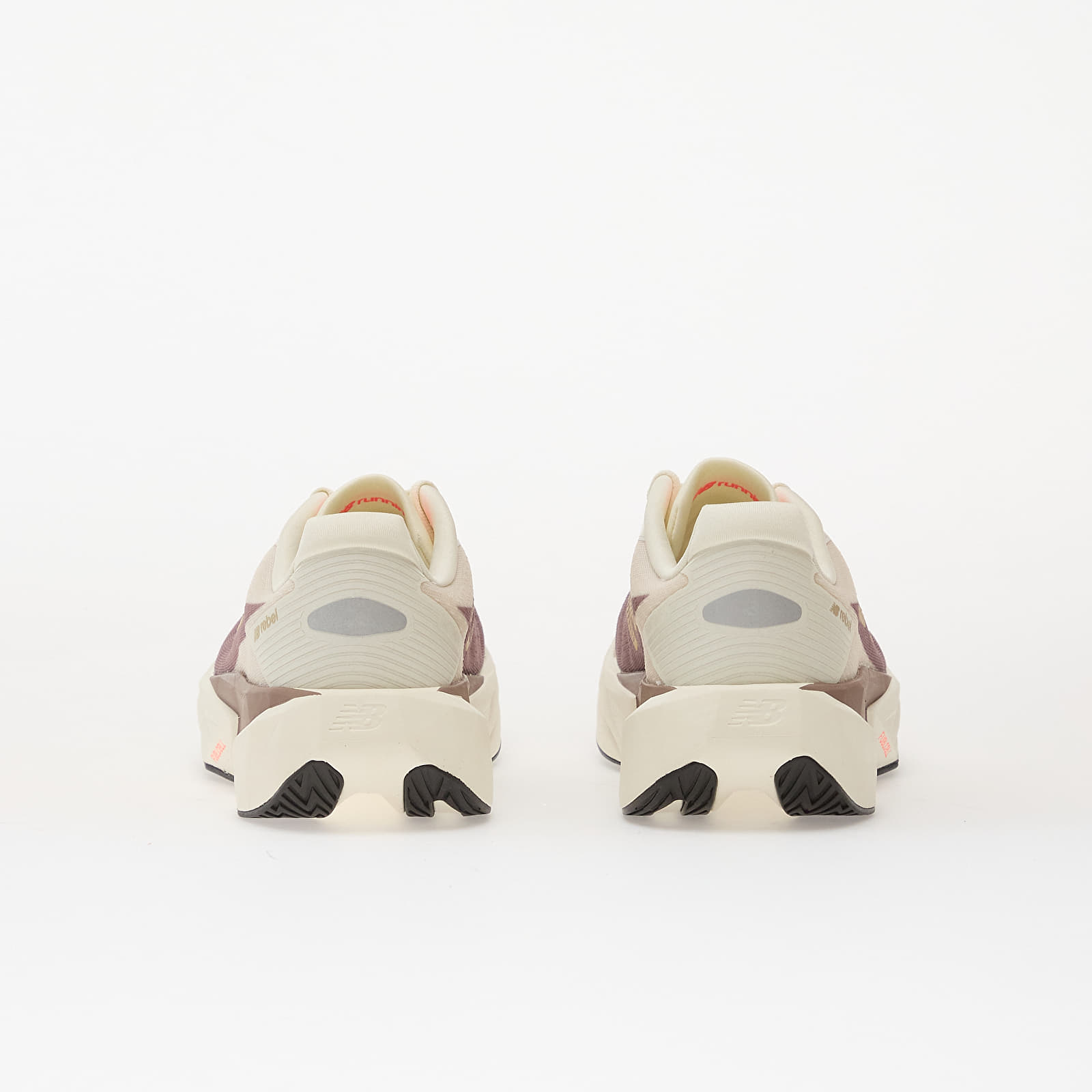 Women's shoes New Balance FuelCell Rebel v5 Beige