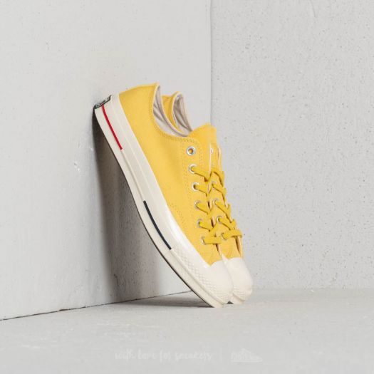 Gold's gym deals converse