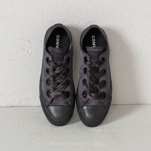 Converse big eyelet noir top