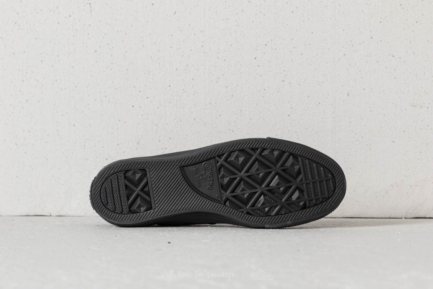 Moteriška avalynė Converse Chuck Taylor All Star Big Eyelets Ox Almost Black/ Almost Black
