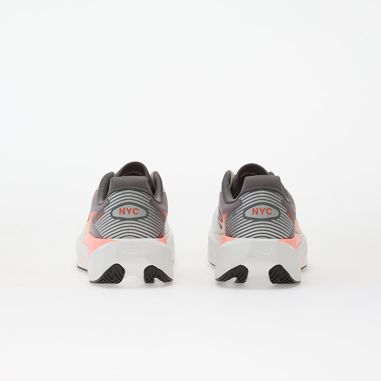 Scarpe uomo New Balance Fuelcell Rebel v5 Ny5  Grapefruit/ Grey Matter/ Poppy