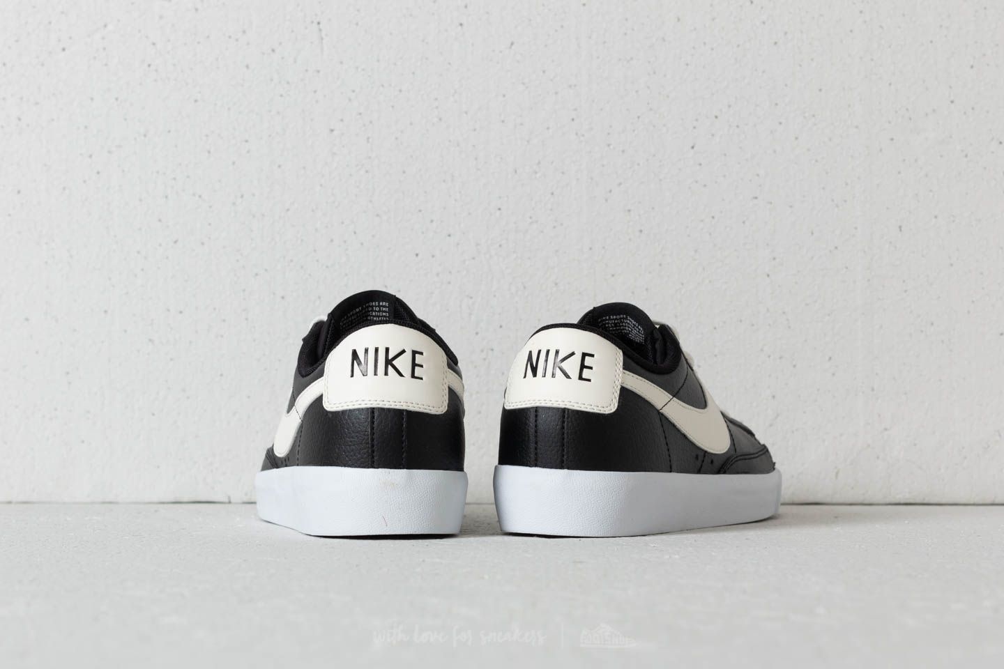 Nike sb sales blazer low leather