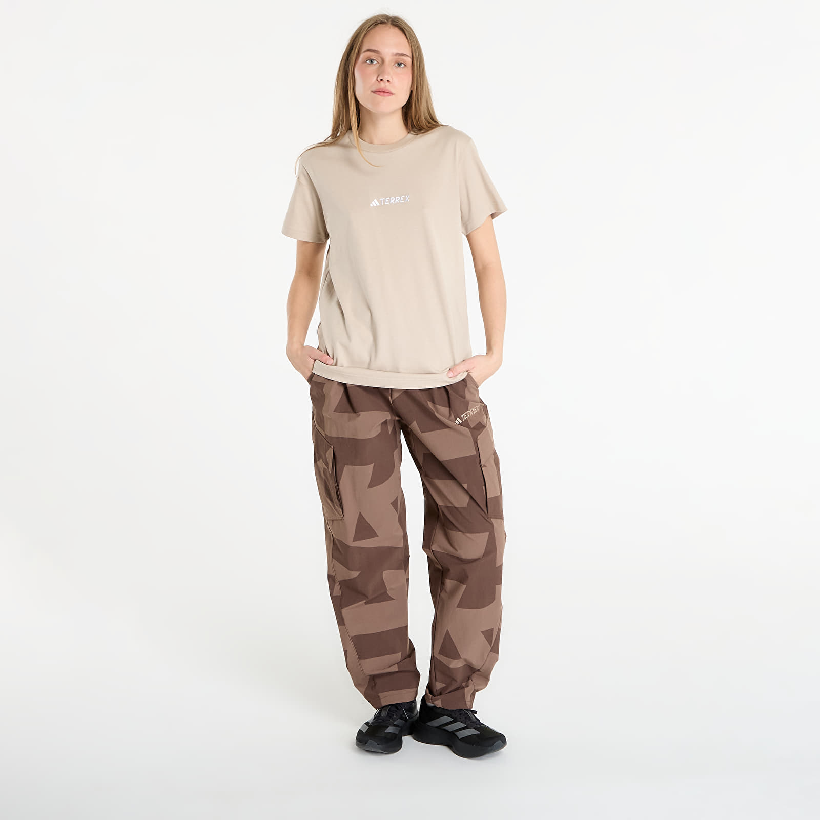 T-shirts adidas Terrex Signature AOP Graphic T-Shirt UNISEX Wonder Beige