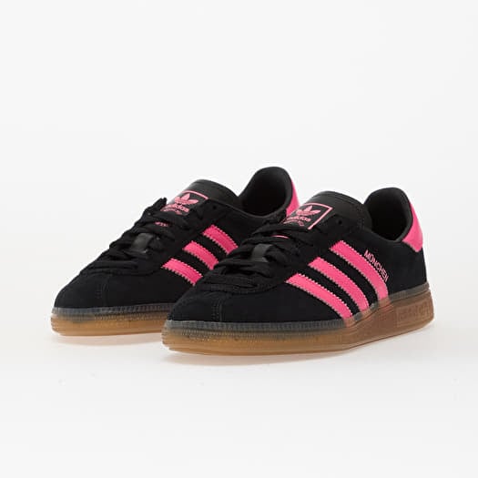 Women's shoes adidas Muenchen W Core Black/ Lucid Pink/ Gum5