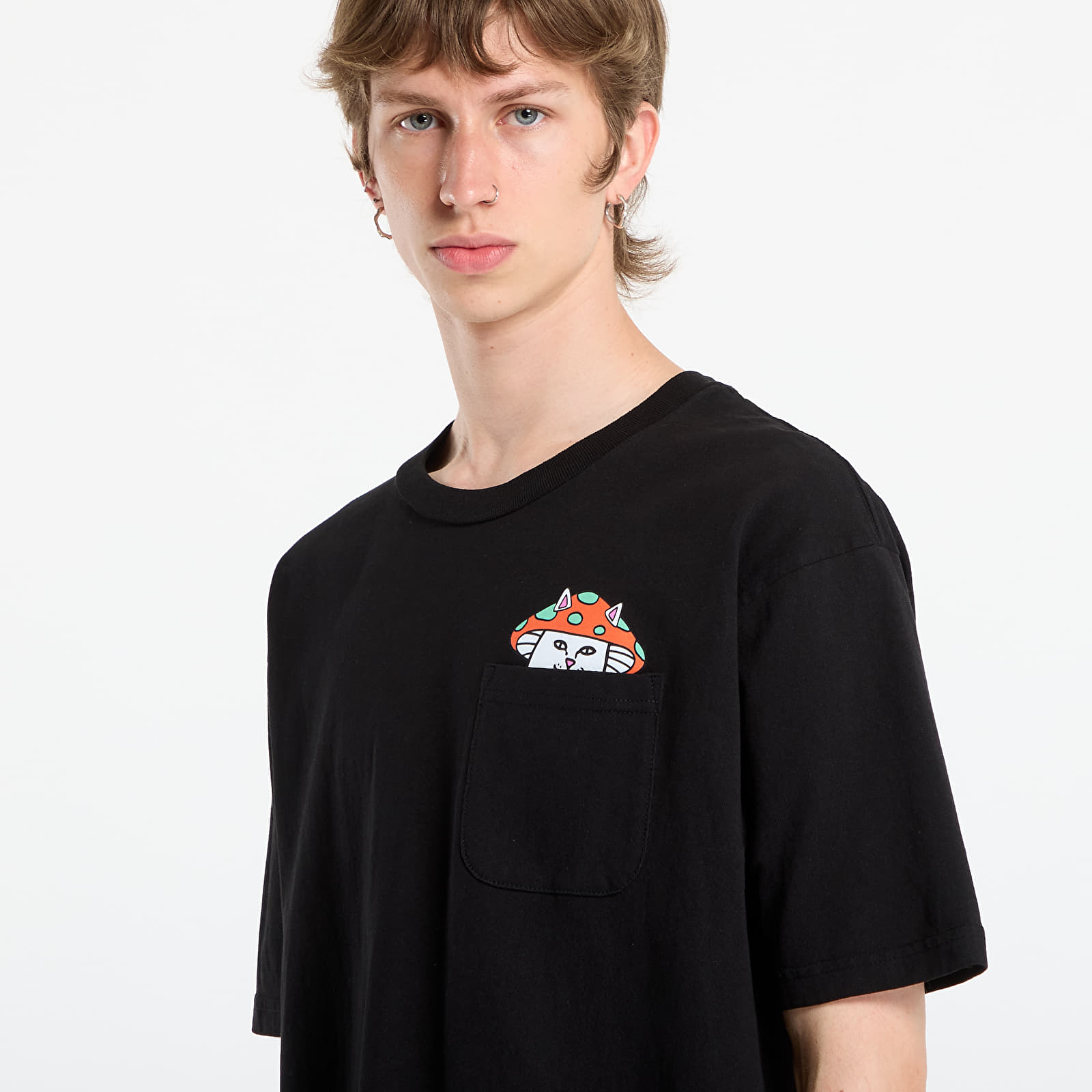 Pólók RIPNDIP Lord Shroomy Pocket Tee Black