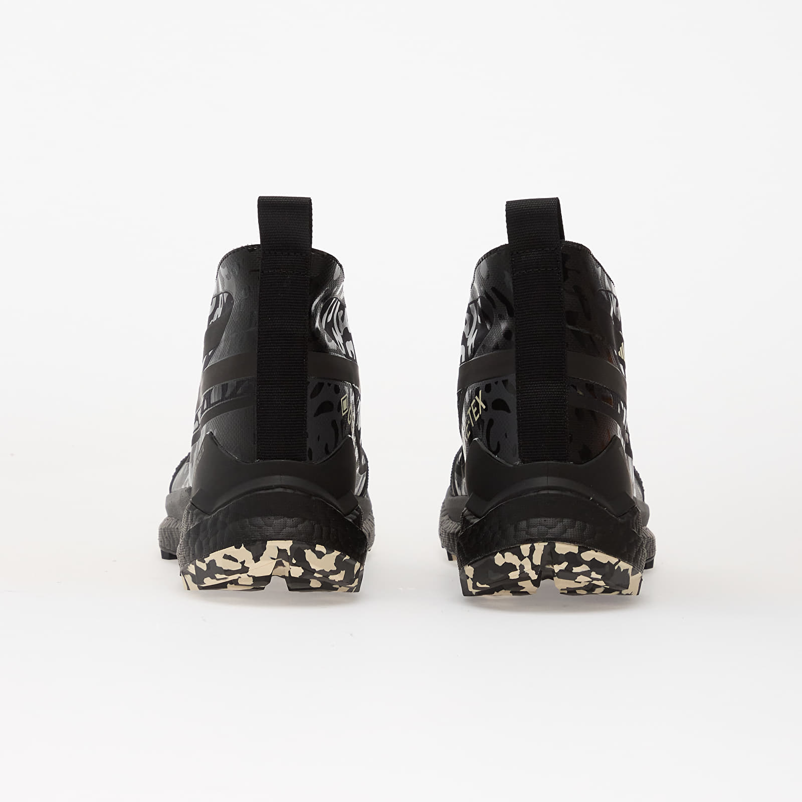 Sieviešu apavi adidas x Stella McCartneyxterrex Free Hiker Gtx Aop Core Black/ Utility Black/ Almond Milk