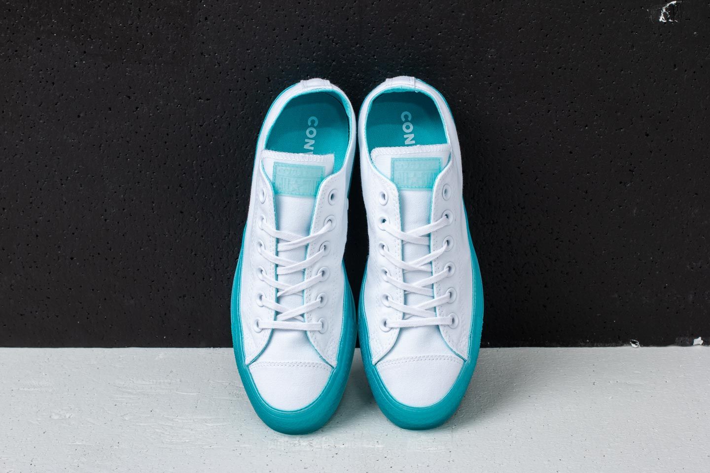 Converse bleached aqua best sale