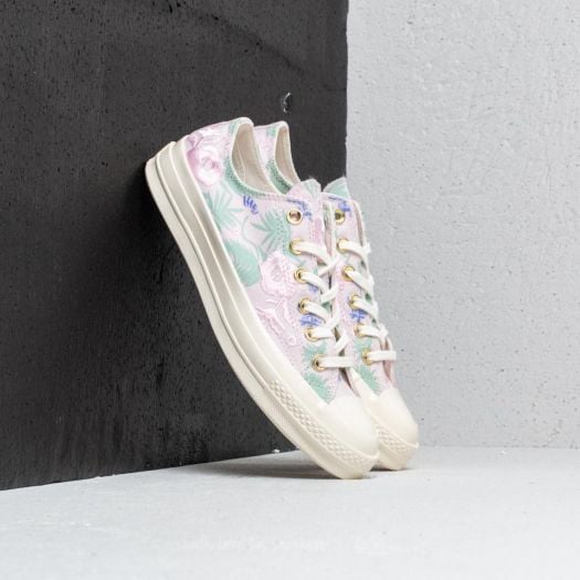 Chuck taylor barely rose sale