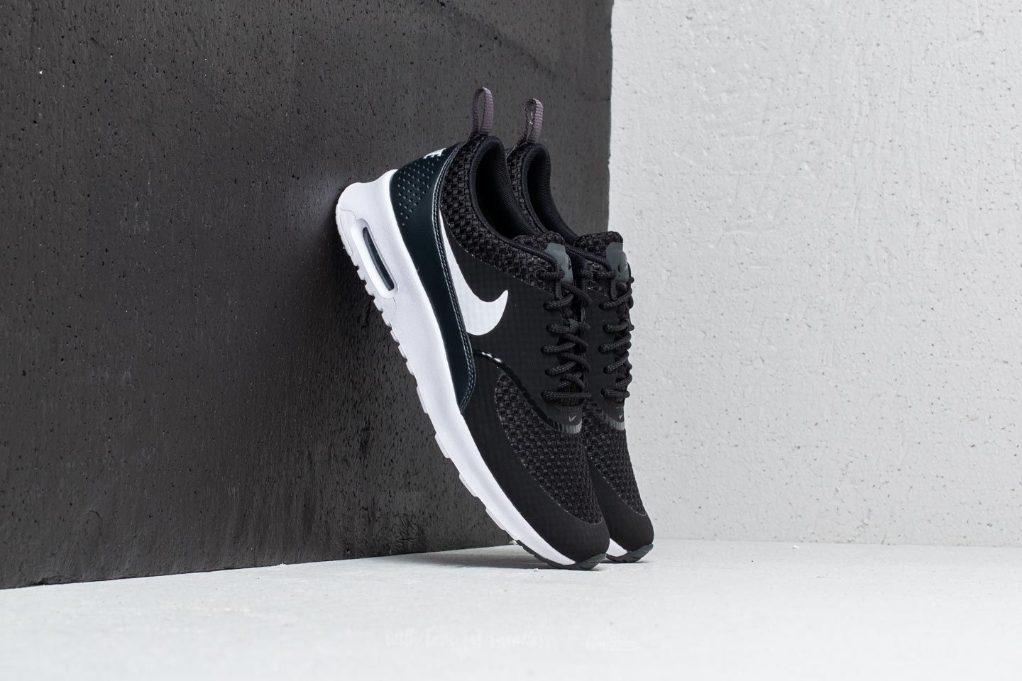 Women s shoes Nike Wmns Air Max Thea Premium Black White