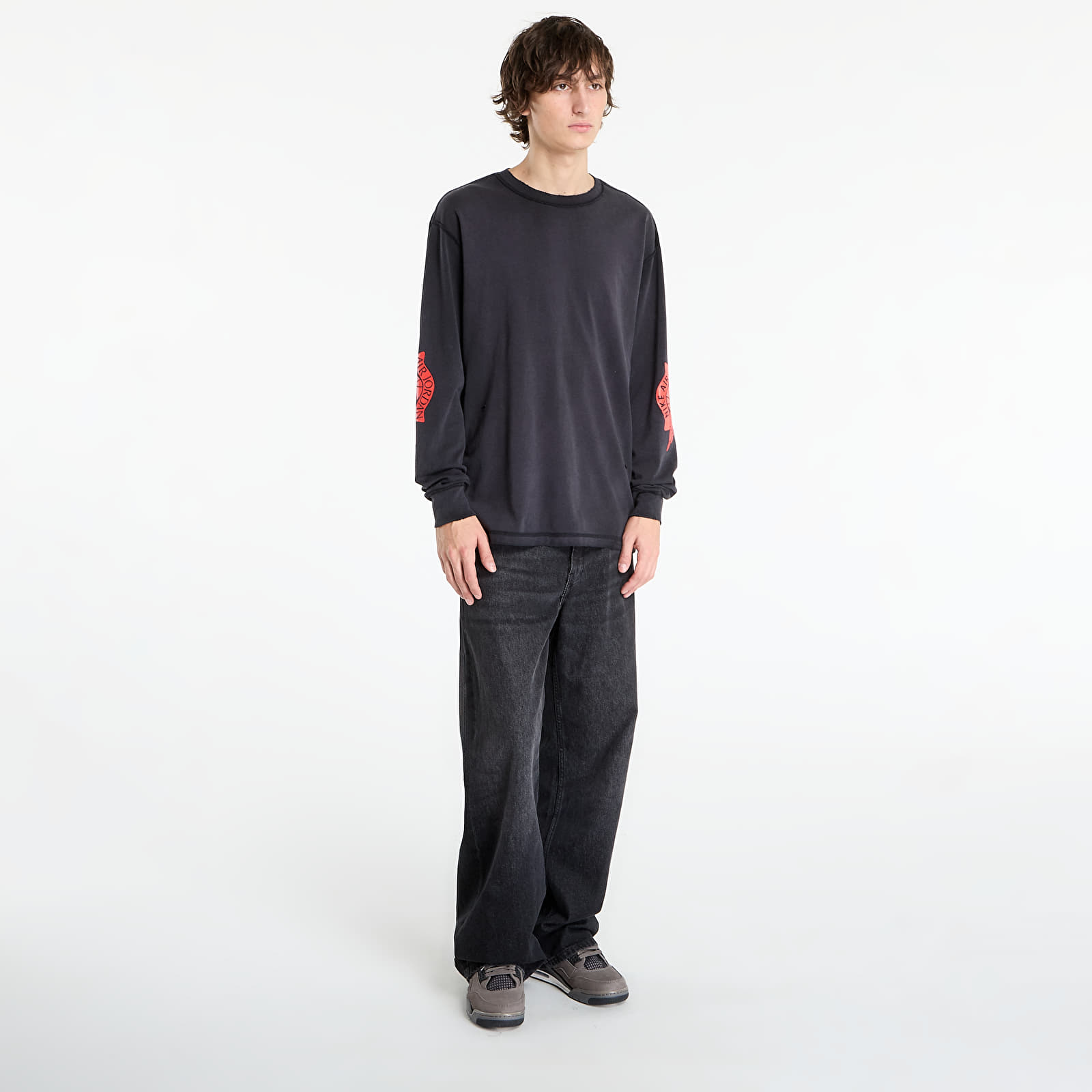 T-krekli Jordan Rare Air Men's Long-Sleeve T-Shirt Black/ Chile Red