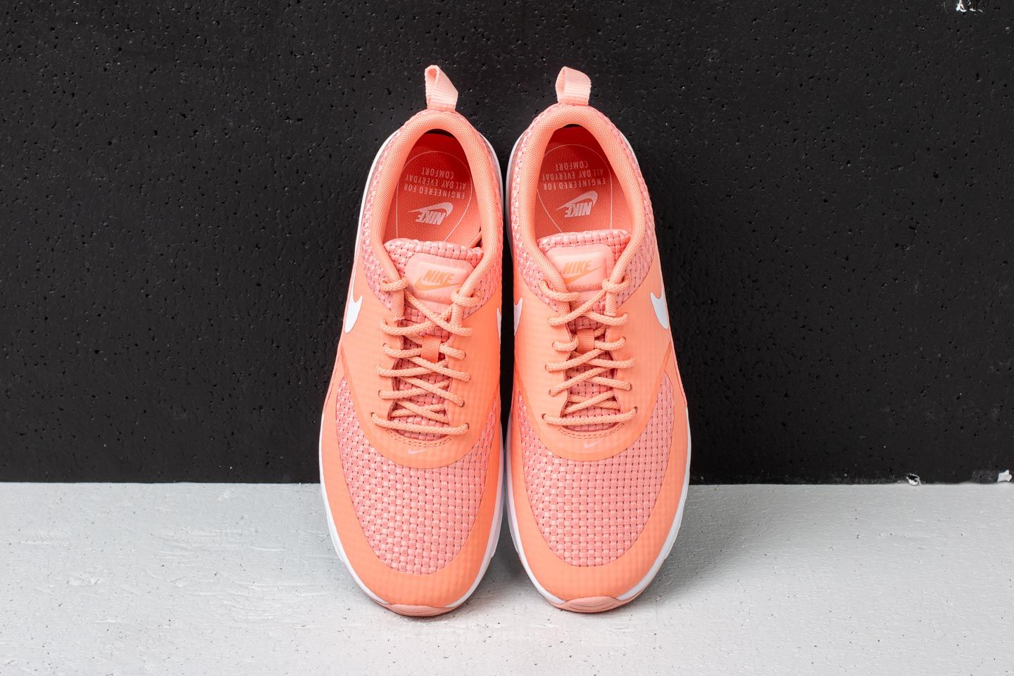 Nike air store max thea coral