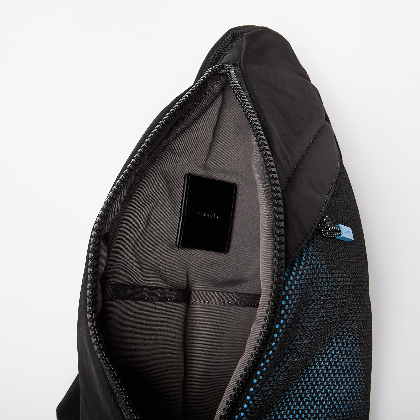 Crossbody bags Calvin Klein Mesh Sling Bag Black