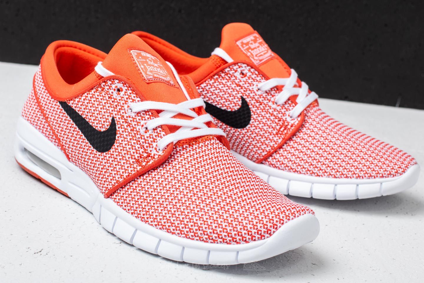 Men s shoes Nike Stefan Janoski Max Vintage Coral Black White Footshop