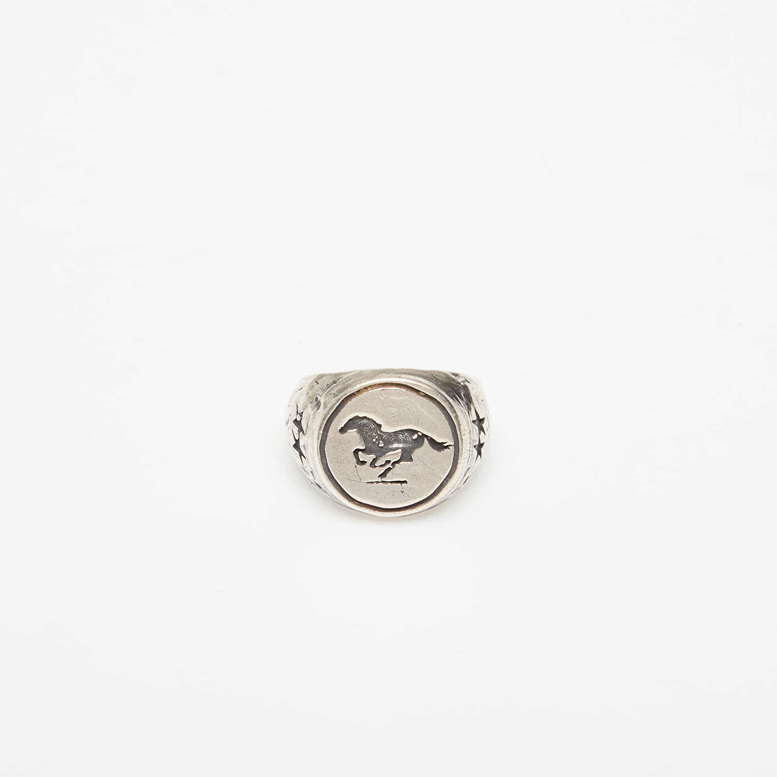 Twojeys Galloping Signet Silver 18