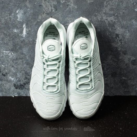 Nike air max plus barely grey outlet