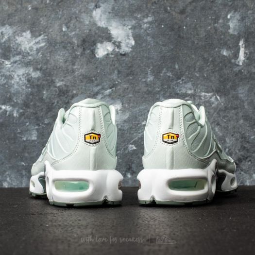 Nike air max plus barely grey outlet